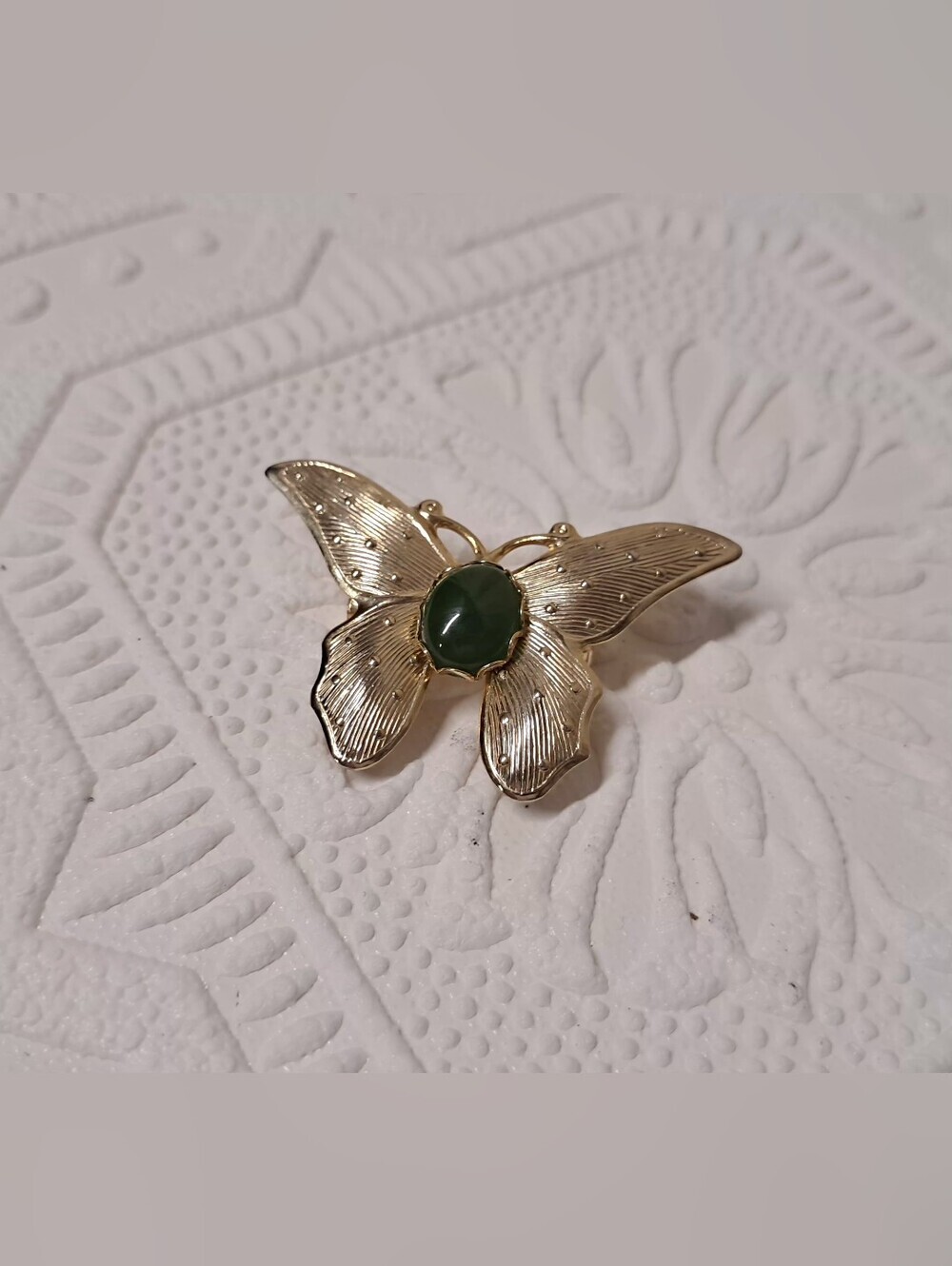 Gold Tone Butterfly Brooch With Gemstone - Picture 5 of 5